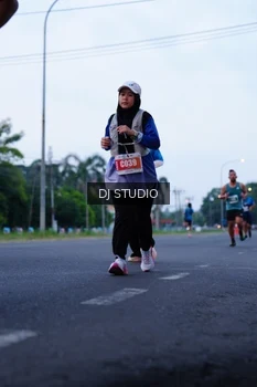 Runner Photo 4845393