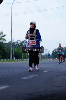 Runner Photo 4845394