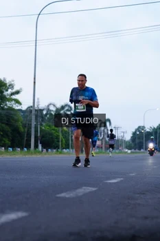Runner Photo 4845477