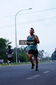 Runner Photo 4845535