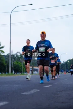 Runner Photo 4845696