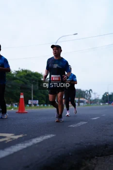 Runner Photo 4845786