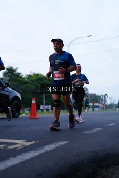 Runner Photo 4845796