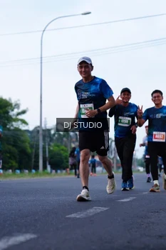 Runner Photo 4846764