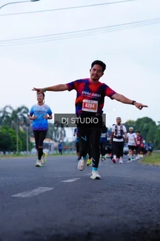 Runner Photo 4847179