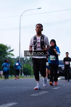 Runner Photo 4847360
