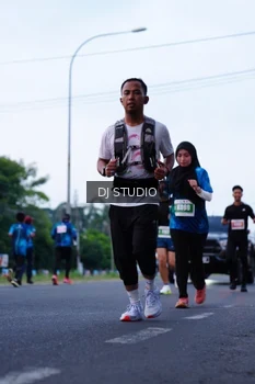 Runner Photo 4847371
