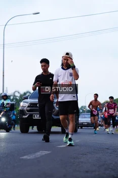 Runner Photo 4847493