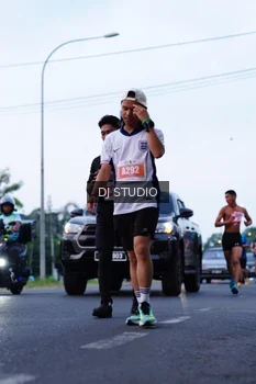 Runner Photo 4847542