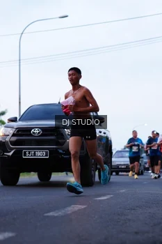 Runner Photo 4847555