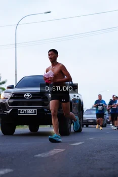 Runner Photo 4847563