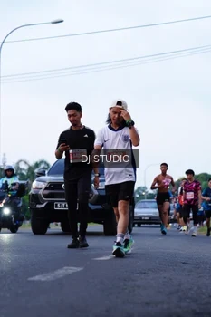 Runner Photo 4847763