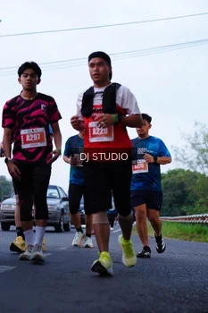 Runner Photo 4847779
