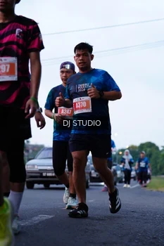 Runner Photo 4847835
