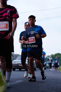 Runner Photo 4847840