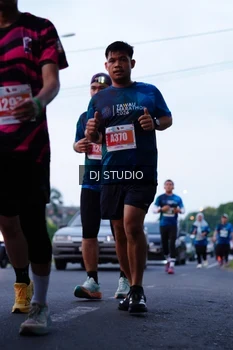 Runner Photo 4847848