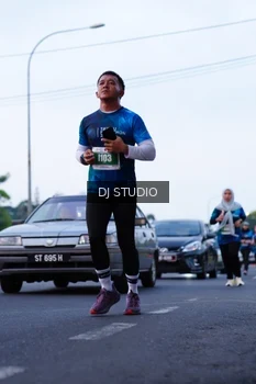 Runner Photo 4847923