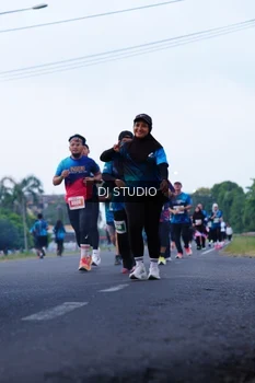 Runner Photo 4848731