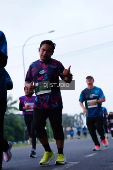 Runner Photo 4848975