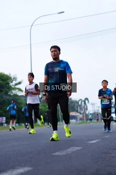 Runner Photo 4849694