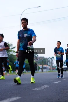 Runner Photo 4849749