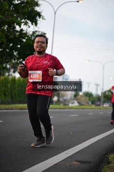 Runner Photo 4850005