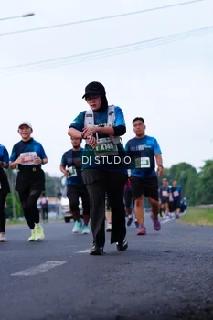 Runner Photo 4850110