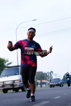 Runner Photo 4850249