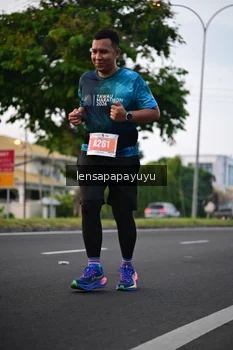 Runner Photo 4850335