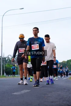 Runner Photo 4850414