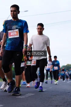 Runner Photo 4850498