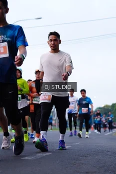 Runner Photo 4850517