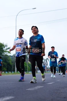 Runner Photo 4850598