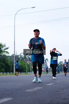 Runner Photo 4850665