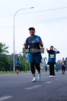 Runner Photo 4850699