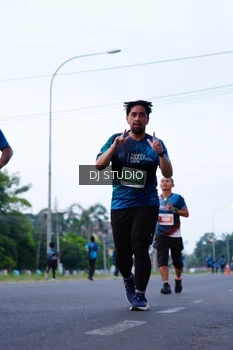 Runner Photo 4851006