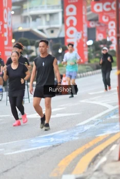 Runner Photo 4851071