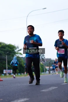 Runner Photo 4851176