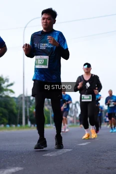 Runner Photo 4851773