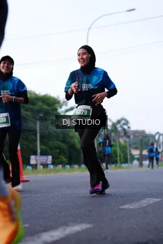 Runner Photo 4851875