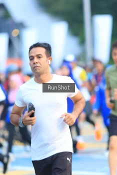 Runner Photo 4851906