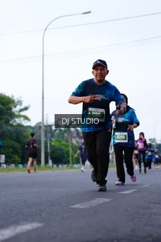 Runner Photo 4852235