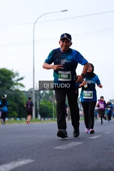 Runner Photo 4852253