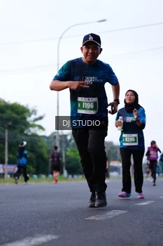 Runner Photo 4852264