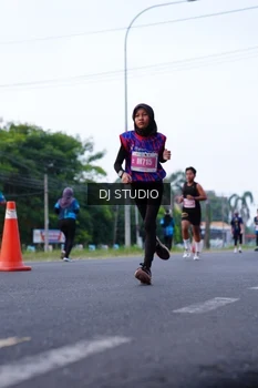 Runner Photo 4852342