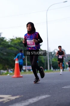 Runner Photo 4852376
