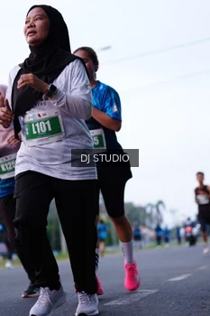Runner Photo 4852769