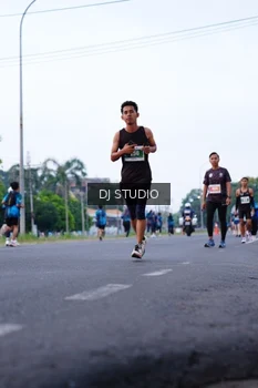 Runner Photo 4852796