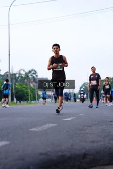 Runner Photo 4852799