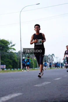Runner Photo 4852860